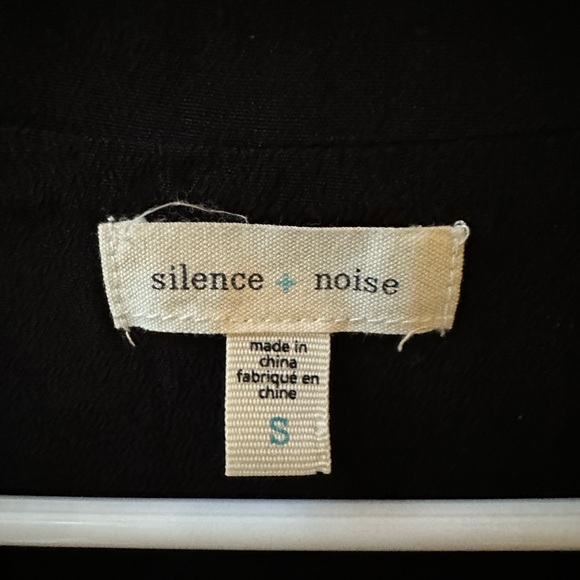 Silence+Noise blazer with single button and 3/4 sleeves - Picture 2 of 3